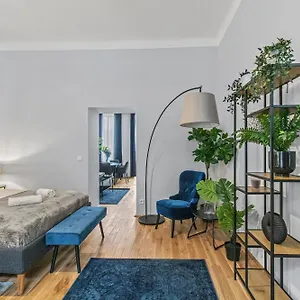 Apartment Balcony Apartment, 4 Min To U3 Zipperer Strasse, Wien